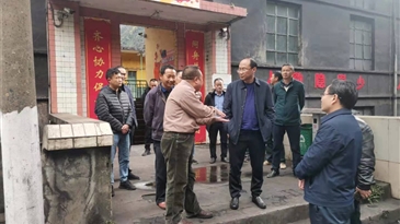 凉山州政府副秘书长巴莫尔夫带队赴益门煤矿 开展安全检查