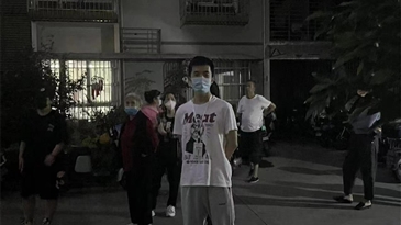 齐心抗疫 工投人在行动