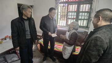 “四下基层”送温暖，节前慰问暖人心——凉山工投集团开展节前“送温暖”走访慰问活动